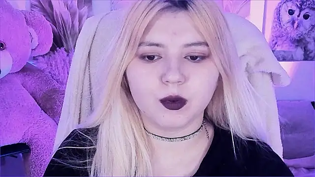 DiaAngell's cam snapshot