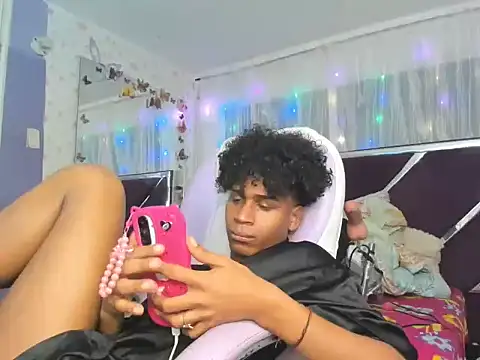 Santy_bigcock_01 live sex cam