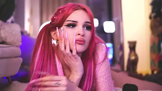 KatiaFinesse live sex cam