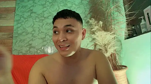 couple_lovelyds live sex cam