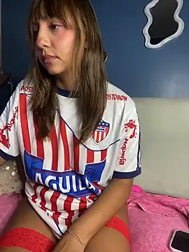 petite_tatis's cam snapshot