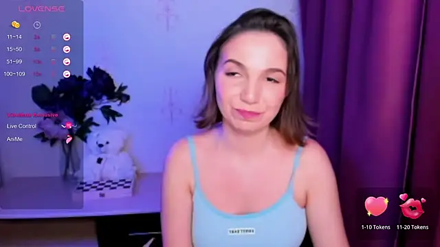 KindHazelHere_'s cam snapshot