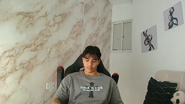 toji_luxxer live sex cam