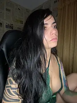 i_am_nina_'s cam snapshot