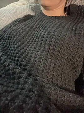 CurlyLara's cam snapshot