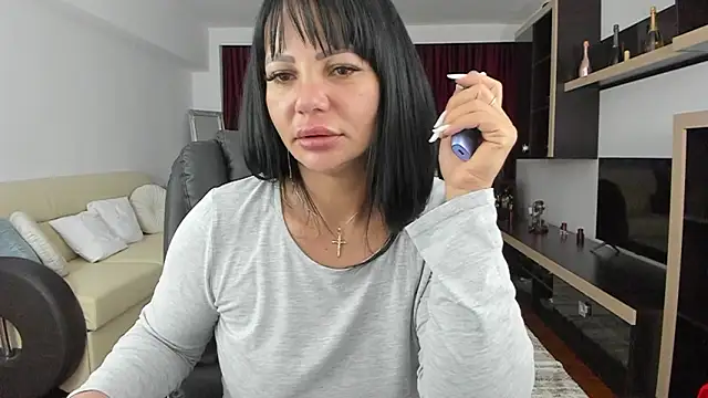 Ella_sweety00's cam snapshot