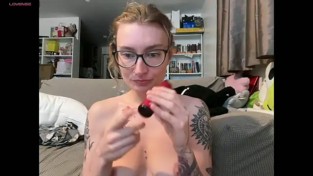 harleyblair's cam snapshot