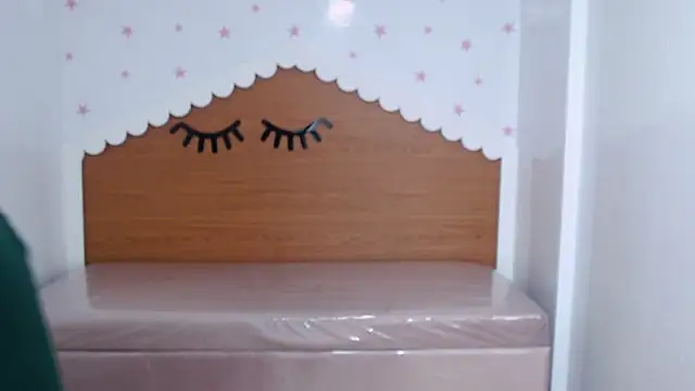 scarlett_percy_t's cam snapshot