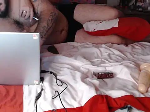 HiddendesireXO01's cam snapshot