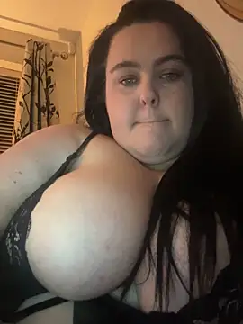 Maya_29x's cam snapshot