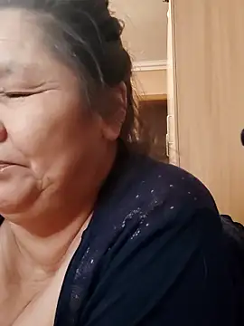 Zulfiya_Bruce's cam snapshot