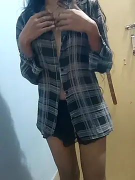 Koziekylie live sex cam