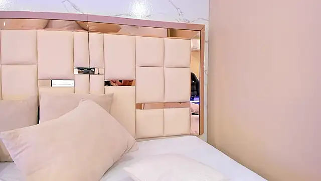 julieta_rosee's cam snapshot