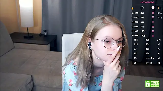 ToyaPletz's cam snapshot