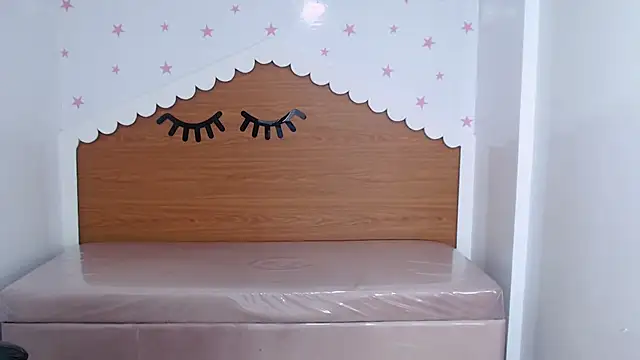 scarlett_percy_t's cam snapshot