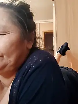 Zulfiya_Bruce's cam snapshot