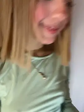 SweetBunnyGF's cam snapshot