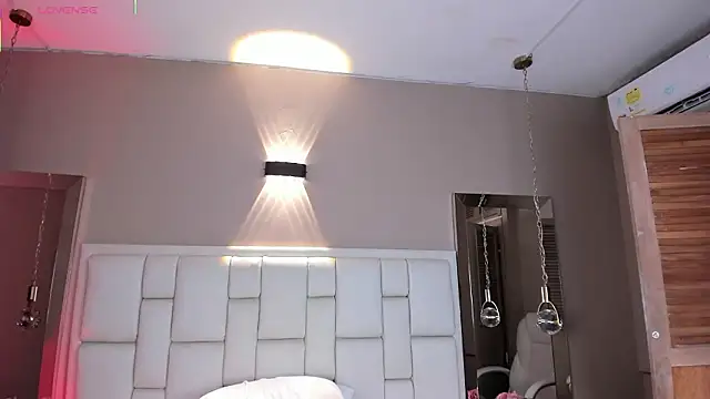 JessyEvans live sex cam