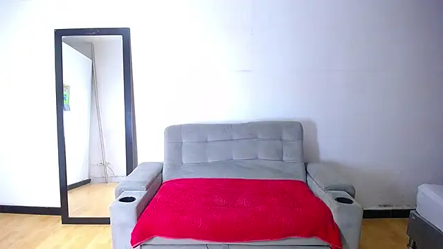 exotic_karmella's cam snapshot