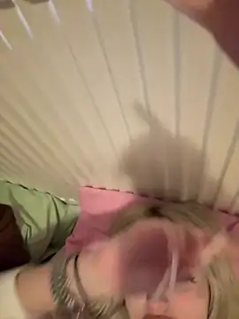 Steffi_Snowbunny's cam snapshot