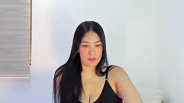 bella_hadid1_'s cam snapshot