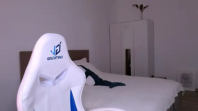 Luna_insniity's cam snapshot