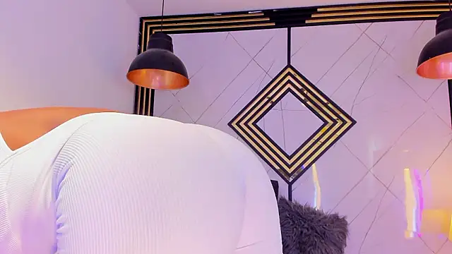 AdharaHills live sex cam