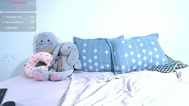 petite_paola's cam snapshot