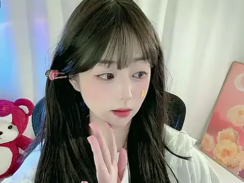 CLaire-5's cam snapshot