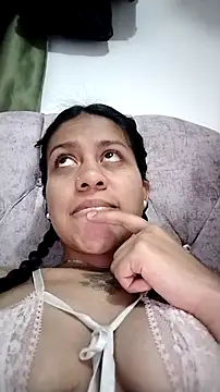 Tiphanydirty3's cam snapshot