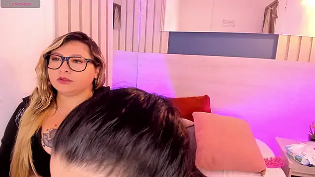 miel_gomez's cam snapshot