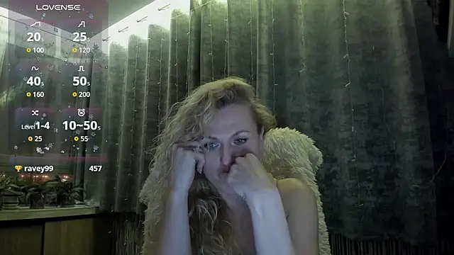 LanaLight_x's cam snapshot