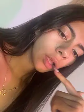 Lilybeeth live sex cam