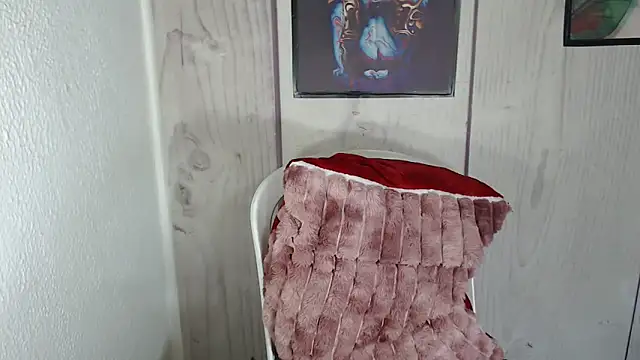 JULIANAWET69's cam snapshot