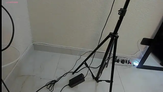 daenerys_11's cam snapshot