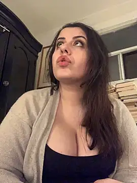 holyeroticss live sex cam