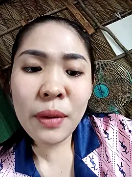 Lin-kute98 live sex cam