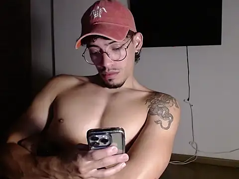 BigDragonBoy live sex cam