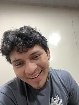 Noamilk live sex cam