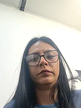 KiaraBlack_01's cam snapshot