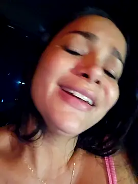 CataleyaRusso's cam snapshot