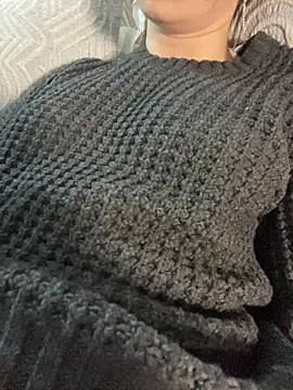 CurlyLara live sex cam