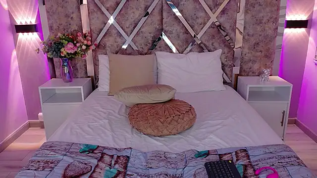 LolaGray__'s cam snapshot