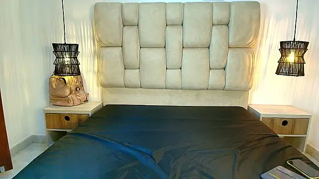 AdharaSmithh's cam snapshot