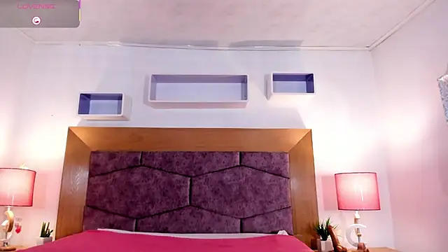 BigBoobsAstrid's cam snapshot