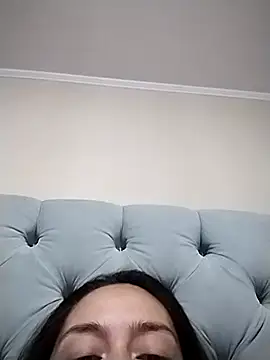 Mamii_Dolcee live sex cam