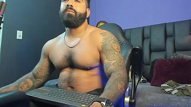 Lyon_vach live sex cam