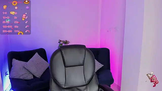 emilly_smith_1's cam snapshot