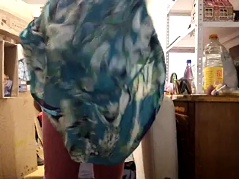 Samantha_Squirt@xh live sex cam