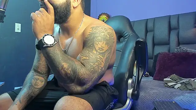 Lyon_vach live sex cam